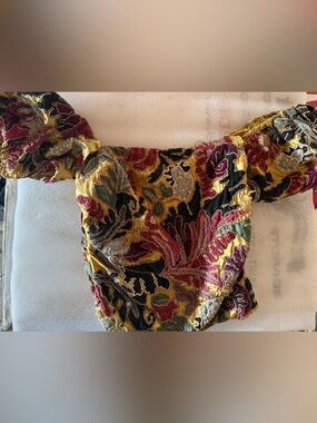 Ralph Lauren 100% silk in Gold